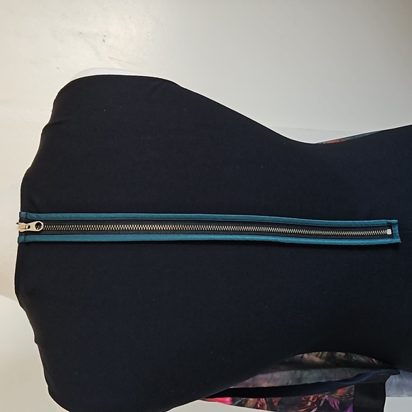 Ted Baker Reama Sheath Black Flowered Butterfly Front Mini Dress Size 0 - Picture 8 of 17